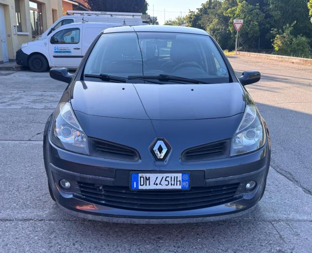 Renault Clio Storia 1.2 16V 5 porte Dynamique - Foto 2