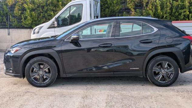 LEXUS UX 250h EXECUTIVE 2WD CVT 2.0H 184cv(152cv) rif. 24097787 - Foto 5