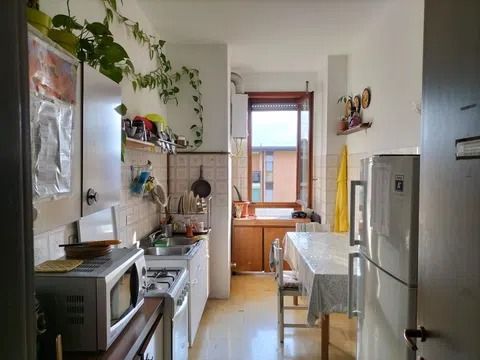 238EURO/month fully-equipped clean room with nice housemates - Foto 4