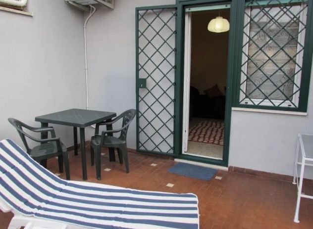 FURIO CAMILLO TRILOCALE ARREDATO CON TERRAZZO PRIVATO - Foto 4