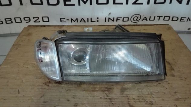 Fari anteriori Skoda Octavia 1^serie del 1999 - Foto 3