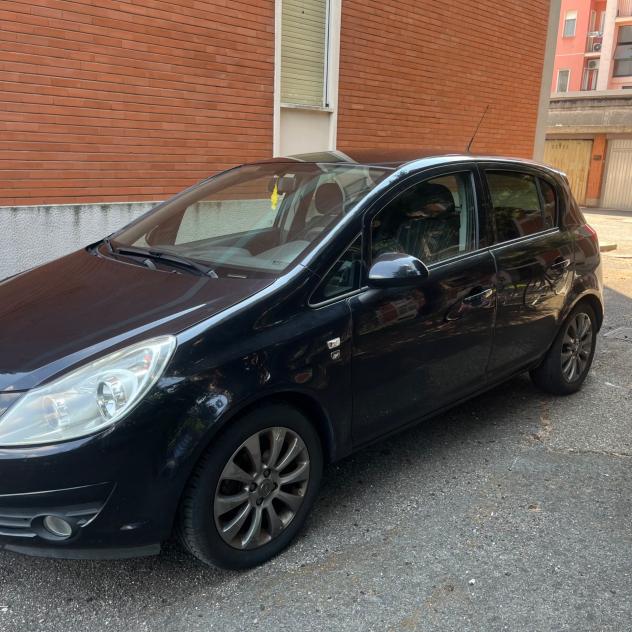 Opel Corsa 1.2 5 porte Cosmo km 87.000 - Foto 2