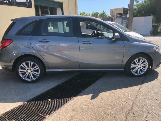 Mercedes-Benz B 180 CDI Premium 2014 - Garanzia 12 Mesi - Tagliandata - Retrocamera - Perfetta - Foto 8