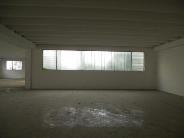 Immobile di 1000 m² in affitto a Settimo Milanese - Foto 6