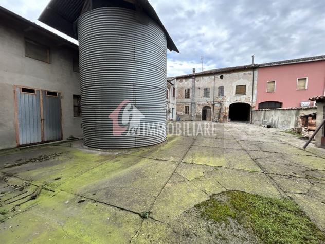 Casa indipendente con ampia area cortilizia - Foto 17
