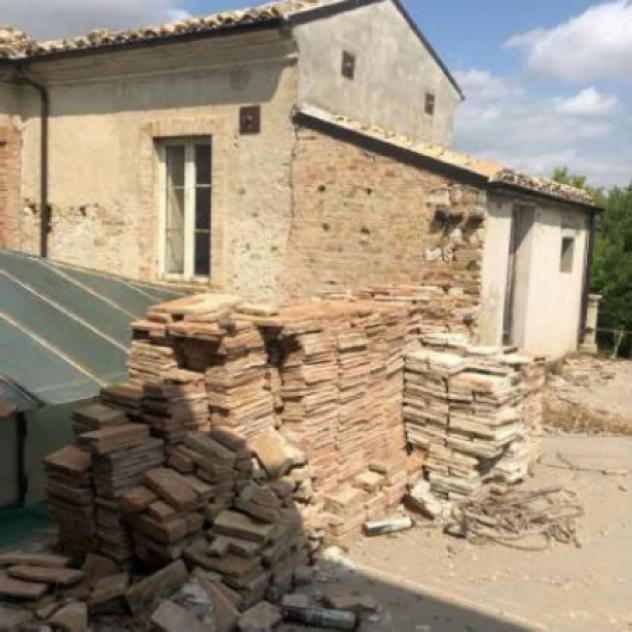 Immobile in asta di 437 m² con più di 5 locali in vendita a Catignano - Foto 5