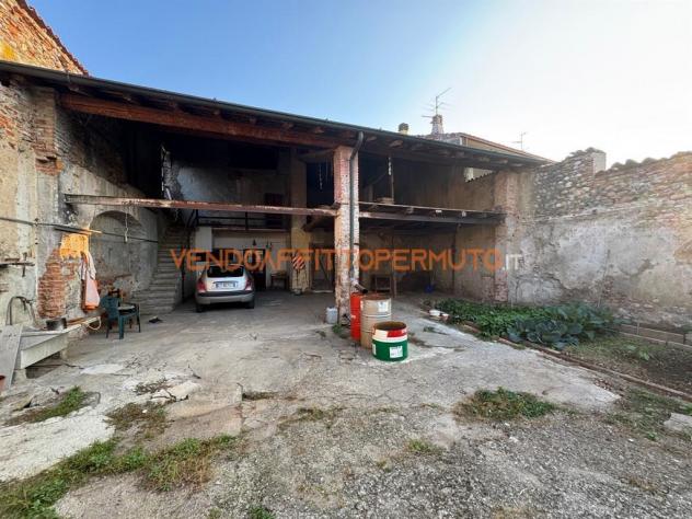 CIVIDATE AL PIANO - PORZIONE DI CASA INDIPENDENTE CON ALTO POTENZIALE - Foto 4