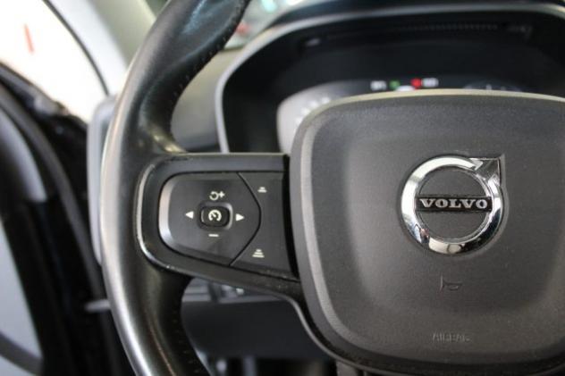 VOLVO XC40 2.0 D3 150 CV Momentum Pro rif. 24153249 - Foto 9
