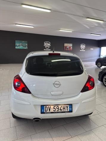 Opel Corsa 1.2 3 porte Sport - Foto 5