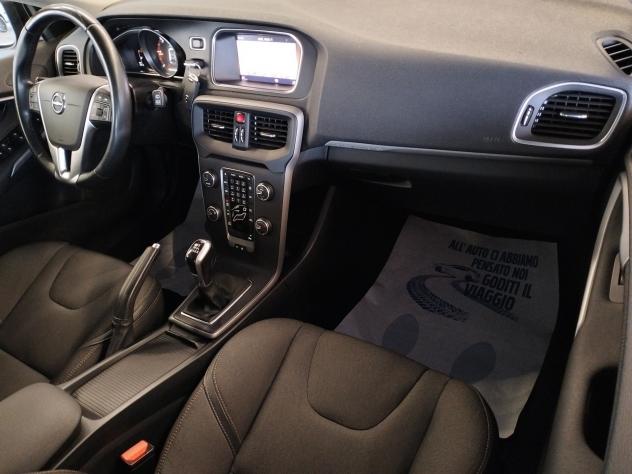 Volvo V40 Cross Country D2 Business Plus - NEOPATENTATI - Foto 9