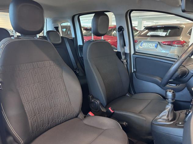 FIAT Panda 1.0 FireFly 70cv S&S Hybrid Pandina - Foto 8