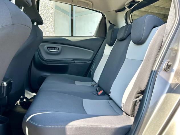 Toyota Yaris Hybrid 1.5 Hybrid Active - Foto 8