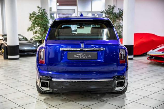ROLLS-ROYCE Cullinan FULL SPECS|BESPOKE AUDIO&INTERIOR|REAR THEATRE rif. 23547297 - Foto 6