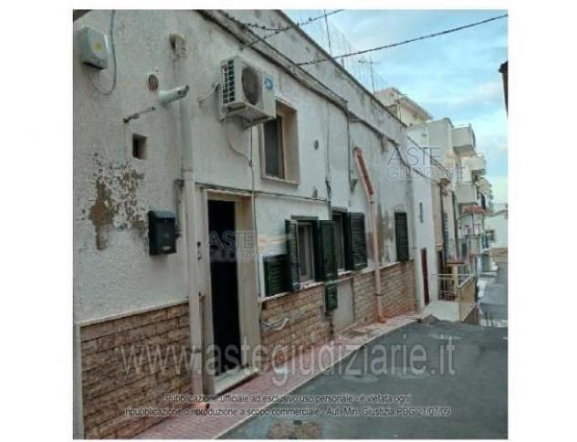 IMMOBILI-IMMOBILE RESIDENZIALE-Via Comedico, 13, 74013 Ginosa TA, Italia