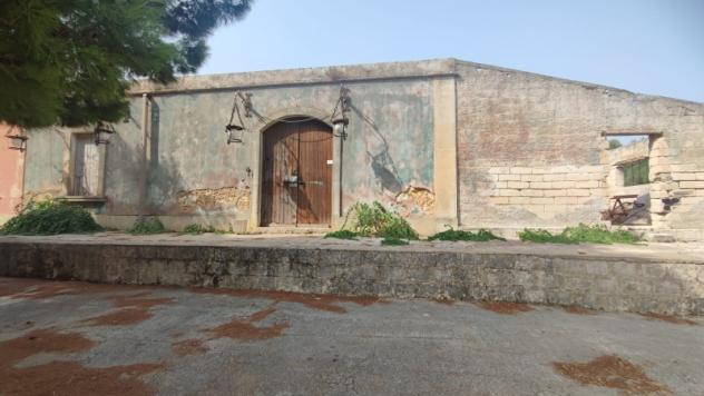 Casolare con terreno di pertinenza Contrada Spinagallo