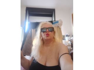 Amore e incontri Roma - Donna sensuale cerca amici seri Tel:3762715338