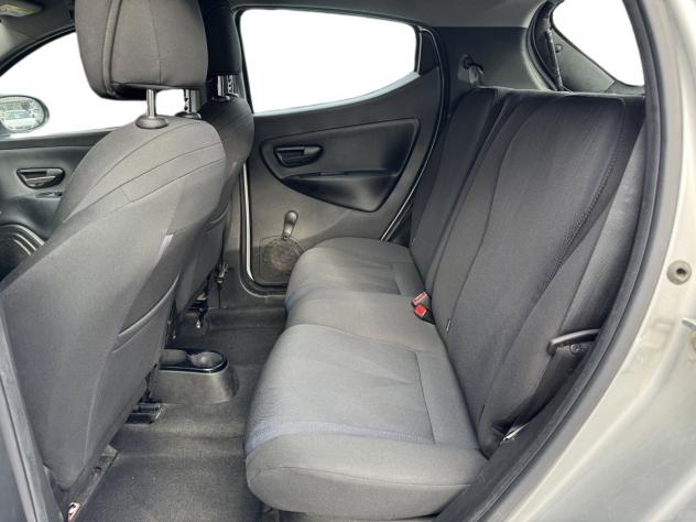 Lancia Ypsilon 1.0 firefly hybrid Gold s&s 70cv - Foto 10