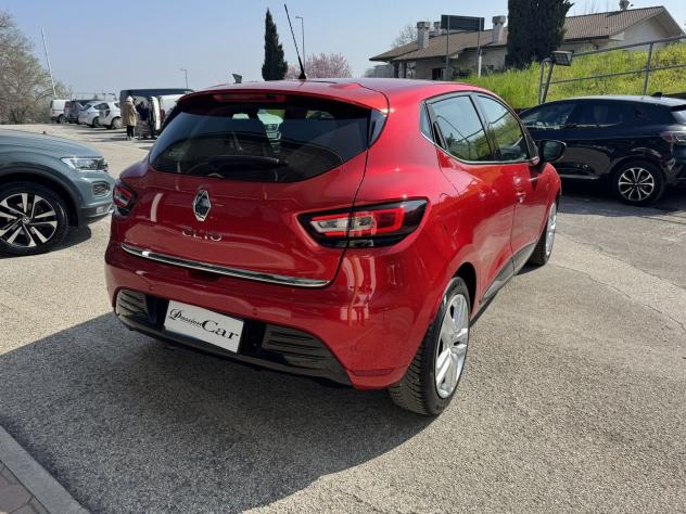 Renault Clio 1.5 DCI 90cv MOSCHINO ZEN - Foto 8