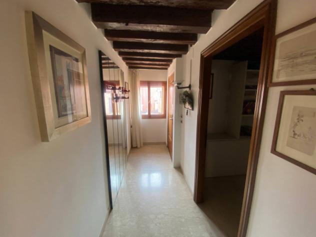 Appartamento di 141 m² con più di 5 locali in vendita a Venezia - Foto 12