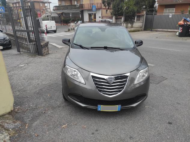 Lancia Ypsilon 1.2 69 CV 5 porte GPL Ecochic Elefantino - Foto 4