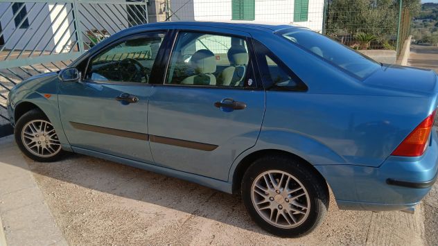 Ford focus 1.6 benzina del 1999 berlina - Foto 9