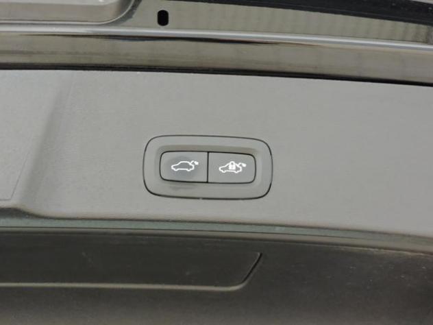 VOLVO XC40 T2 automatico Essential rif. 23830426 - Foto 7