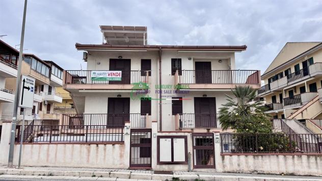 Rif. 2442 - Appartamento a Marina di Ragusa vista mare e posto auto