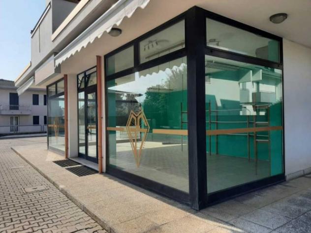 Immobile di 200 m² con 2 locali in vendita a Castelfranco Veneto - Foto 2