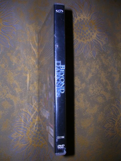 BEYOND DARKNESS - Foto 2