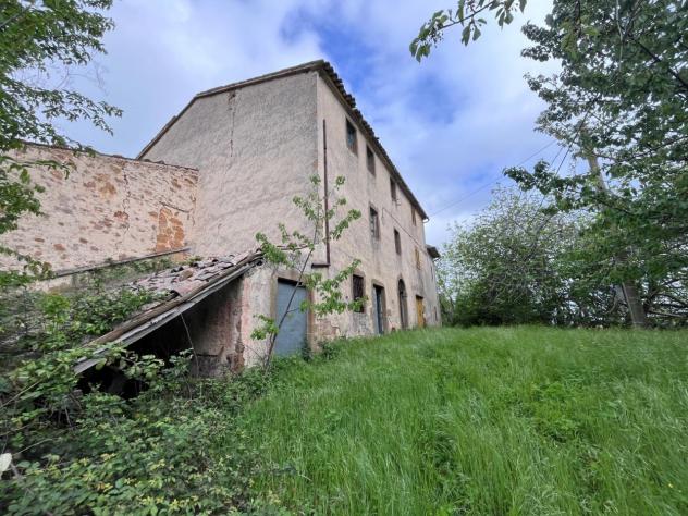 RUSTICO di 14 vani e di 400 mq (SORANO) rif. MONTEDONDO240 - Foto 3