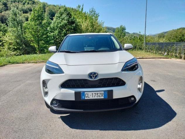Toyota Yaris Cross 1.5H (116 CV) E-CVT Business AWD-i - Foto 2