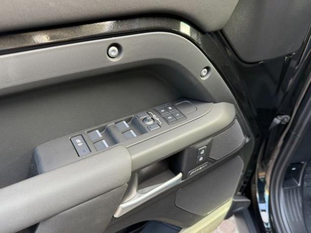 LAND ROVER Defender 110 3.0D I6 200 CV AWD Auto X-Dynamic SE rif. 23944186 - Foto 7