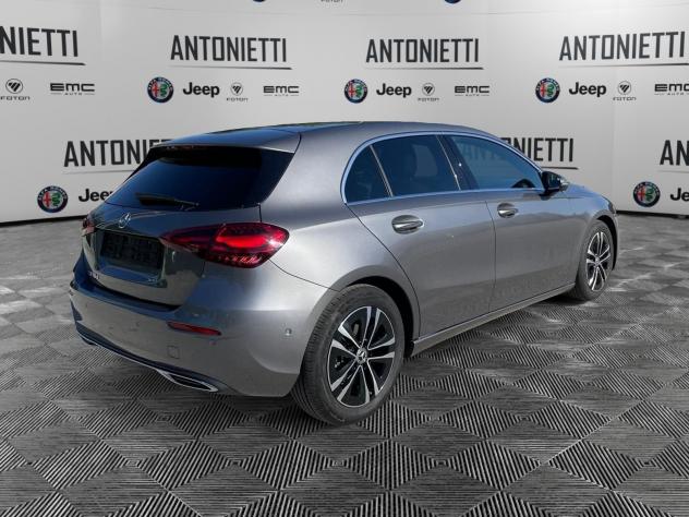 Mercedes-Benz Classe A Berlina A 180 d Line Advanced Plus - Foto 5