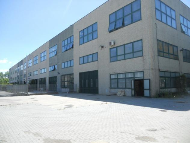 Immobile di 720 m² con 1 locale in vendita a Cornaredo - Foto 3