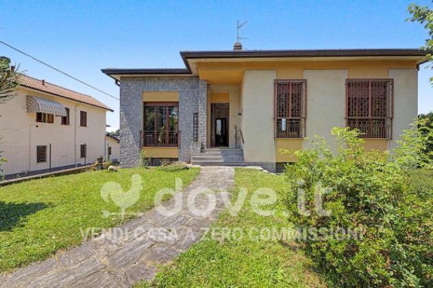 Villa di 236 m² con più di 5 locali in vendita a Gallarate
