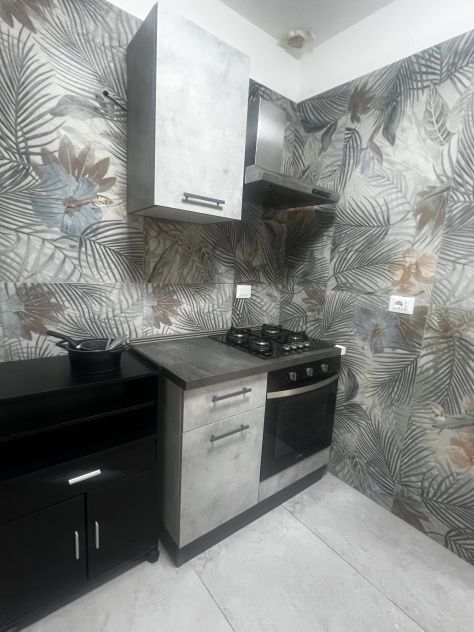 Cucina Monoblocco Effetto Cemento - Foto 4