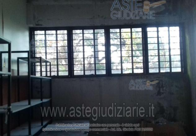 IMMOBILI-IMMOBILE COMMERCIALE-Via Frazione Avacelli n. 166 - Foto 7