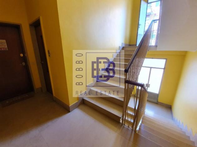 Bilocale con balconcino e aria condizonata - Foto 8