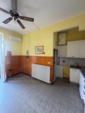 APPARTAMENTO VICINO AL CENTRO – LIBERO SUBITO - Foto 9
