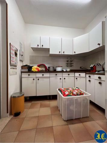 V005402 - CASA INDIPENDENTE DI AMPIE METRATURE CON CORTE PRIVATA - Foto 17