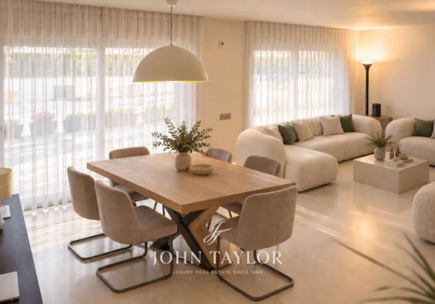 Villa di 370 m² con 5 locali e box auto doppio in vendita a Rovellasca - Foto 7