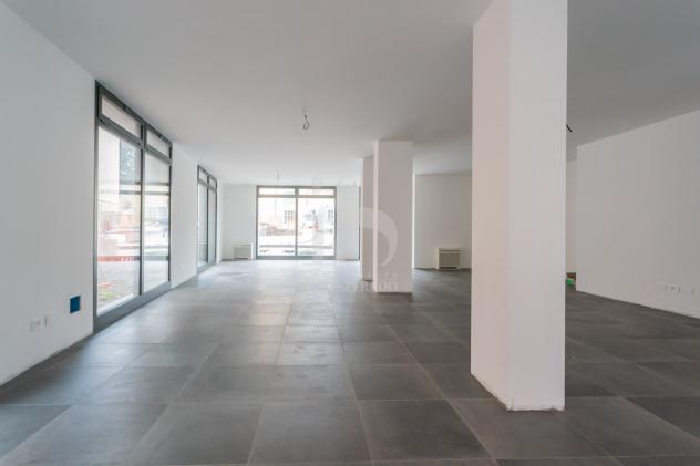 NEGOZIO di 3 vani e di 155 mq (VIMERCATE) rif. N3 FANESHOME - Foto 5