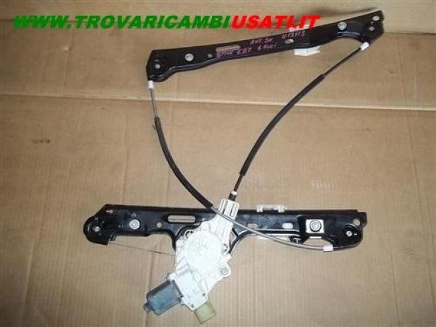 ALZACRIST. ANT.SX. 6 FILI BMW Serie 1 E87 5 porte  Carrozzeria  Lamierati esterni  Porte  Alzacristallo por BMW - Serie 1 E87 5 porte - 01-04-2007 - 0