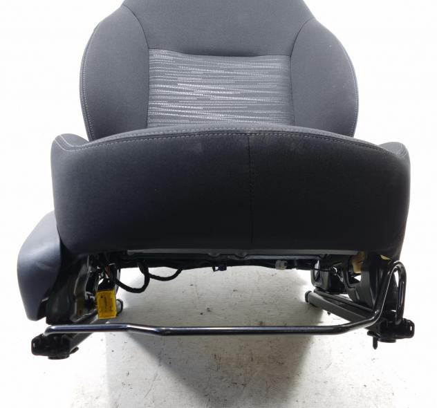 SEDILE ANTERIORE DESTRO PEUGEOT 208 Serie HMZ (EB2), HMZ (EB2F) (1219) - Foto 13