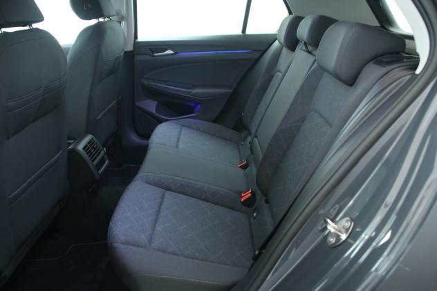 Volkswagen Golf Golf 1.0 etsi evo Life 110cv DSG / Adaptive Cruise Control - Fari LED - Cerchi in lega "Ventura" 7,5 J x 17" - App-Connect Wireless - - Foto 8