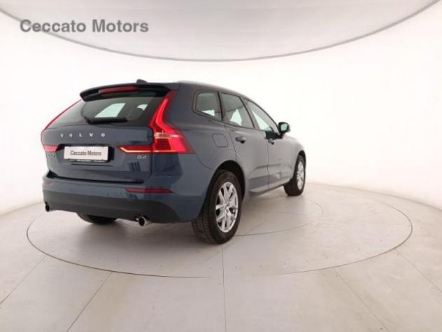 VOLVO XC60 B4 (d) AWD Geartronic Momentum rif. 20381180 - Foto 4