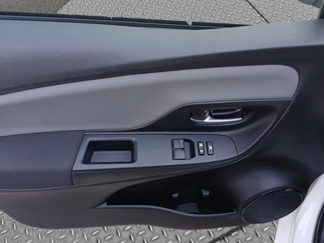 Toyota Yaris 5 Porte Yaris 5p 1.5h Business - Foto 11