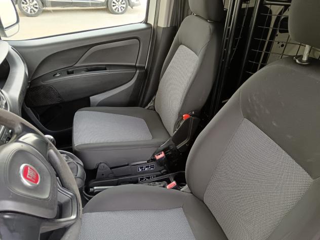 Fiat Doblo Dobl1.3 MJT PC-TN Cargo Lamierato SX - Foto 10