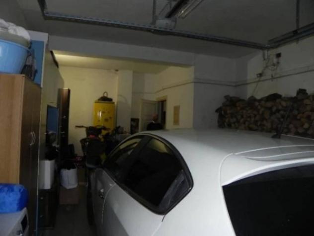 Immobile in asta di 255 m² con più di 5 locali e box auto in vendita a Atella - Foto 4