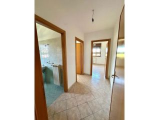 MONTEROTONDO QUADRILOCALE CON POSTO AUTO